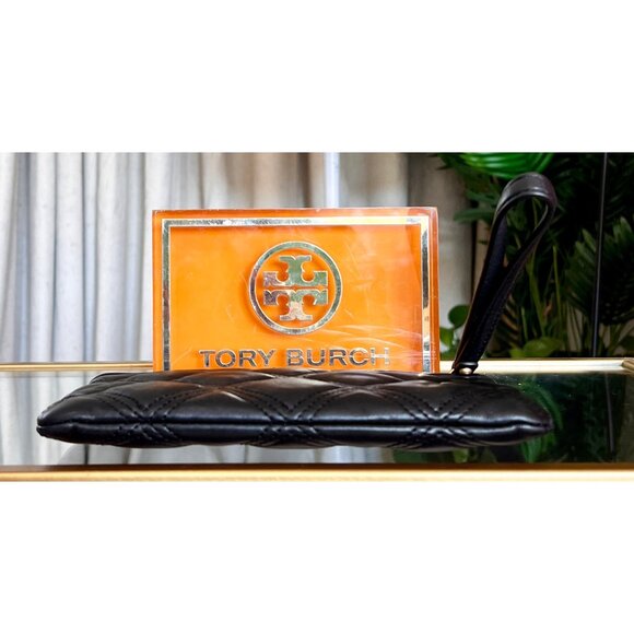 AUTHENTIC TORY BURCH BLACK QUILTED LEATHER FLEMING WRISTLET - Picture 5 of 10